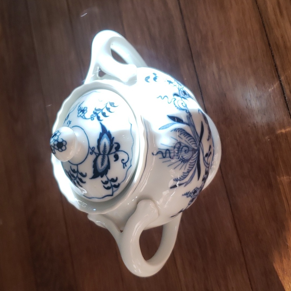 Vintage Blue Danube Sugar Bowl